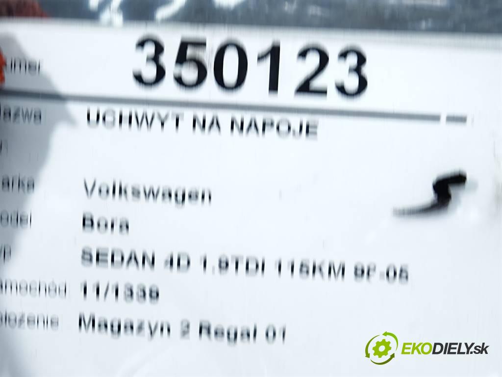 Volkswagen Bora  2001 85 kW SEDAN 4D 1.9TDI 115KM 98-05 1900 Držiak na nápoje 1J0858601B (Úchyty, držiaky na nápoje)