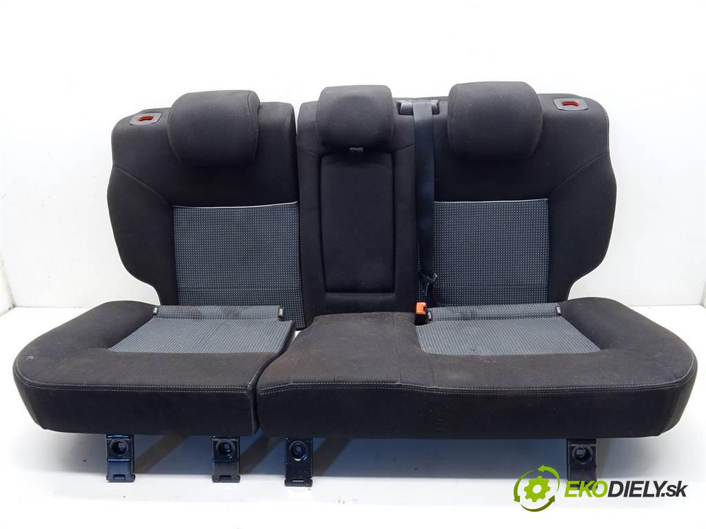 Ford Mondeo Mk4  2009 103 kW KOMBI 5D 2.0TDCI 140KM 07-10 2000 sedadlo zadní část  (Sedačky, sedadla)