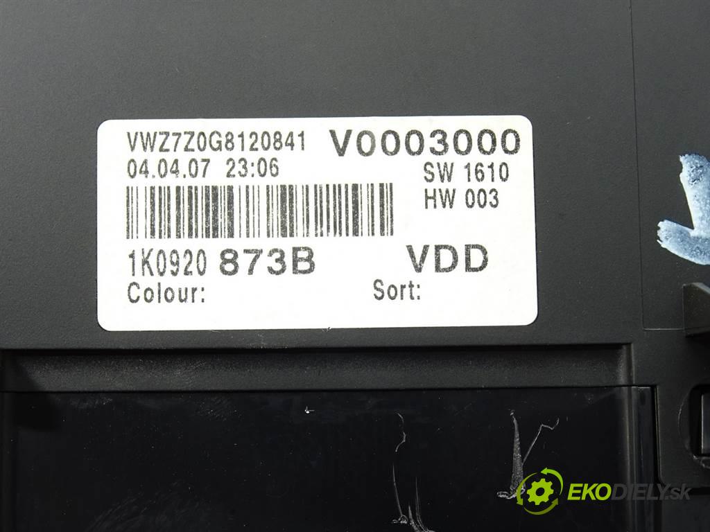 Volkswagen Golf V  2007 77 kW HATCHBACK 5D 1.9TDI 105KM 03-09 1900 Prístrojovka 1K0920873B (Prístrojové dosky, displeje)