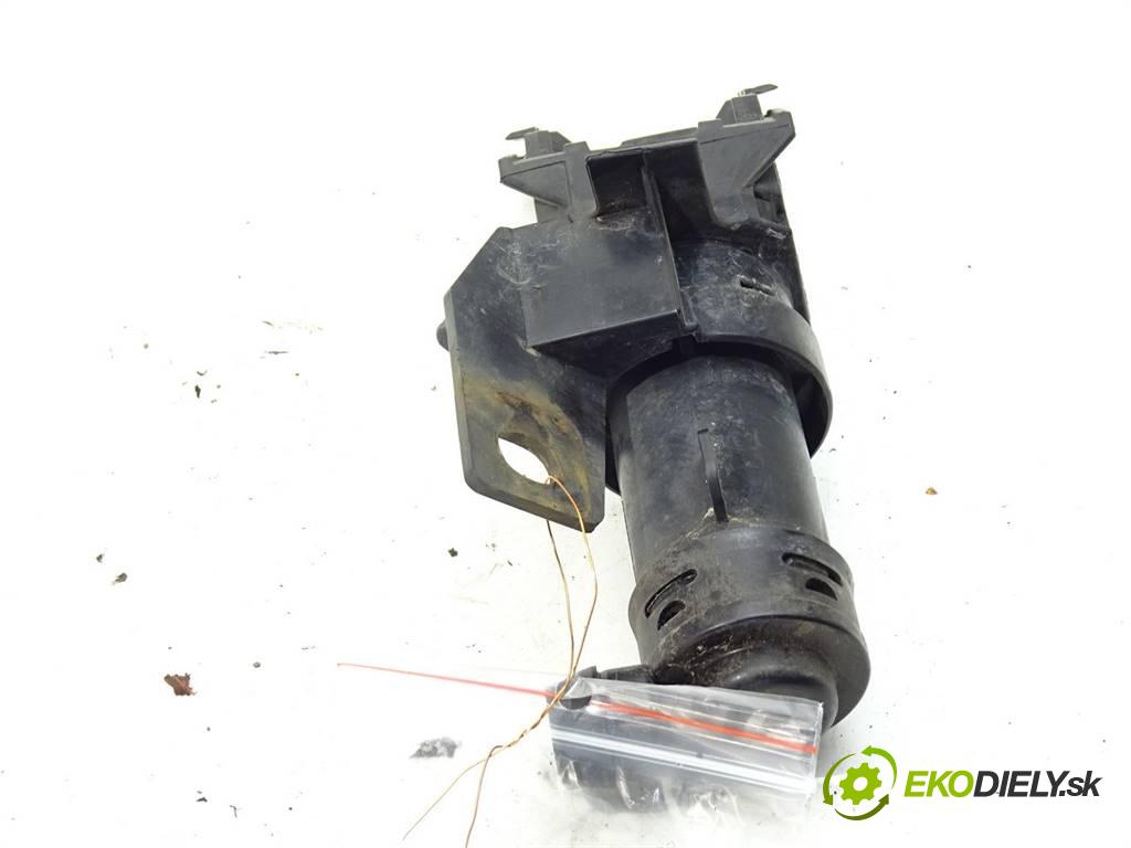 Nissan Murano I    Z50 4X4 3.5B 234KM 03-08  ostrekovača svetla ľavy  (Motorčeky, čerpadlá ostrekovačov)