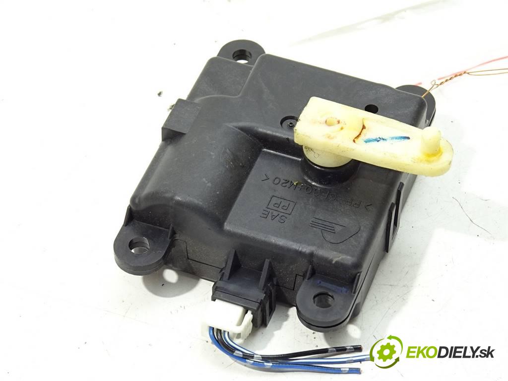 Nissan Murano I    Z50 4X4 3.5B 234KM 03-08  Motorček kúrenia 3F12030820 (Motorčeky kúrenia)