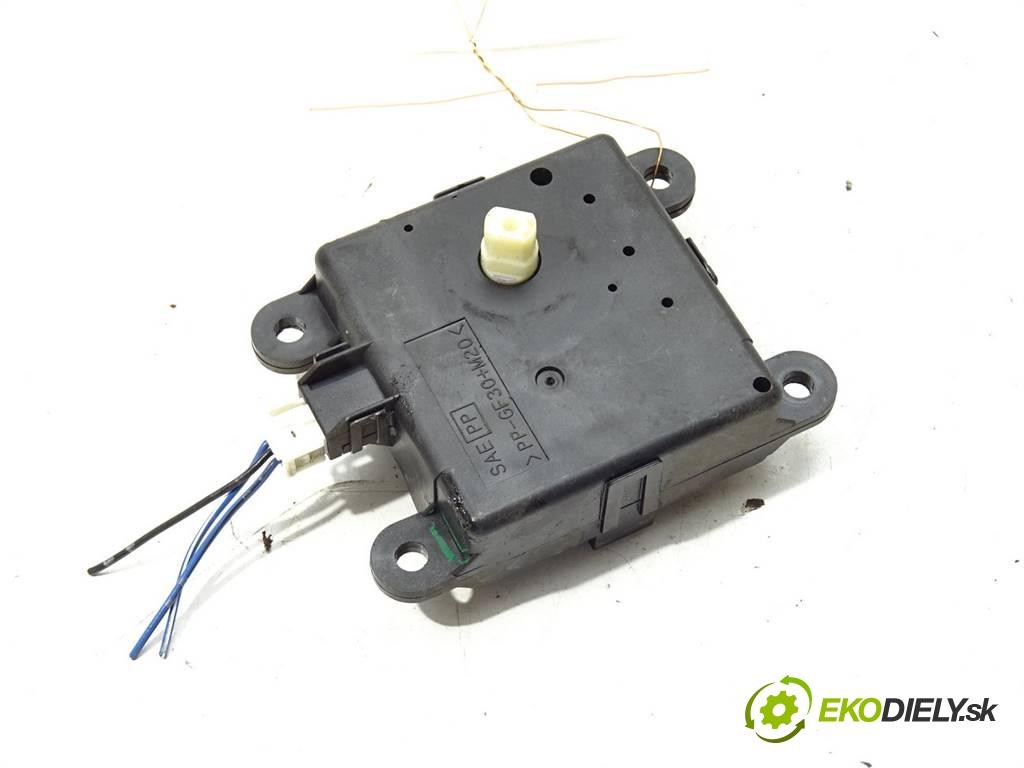 Nissan Murano I    Z50 4X4 3.5B 234KM 03-08  Motorček kúrenia 3J01030850 (Motorčeky kúrenia)