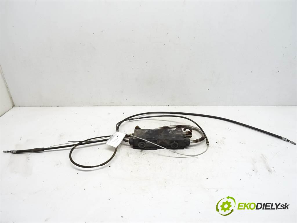 Ford Focus C-Max    1.6TDCI 109KM 03-06  BRZDA: ručný elektrický 3M51-2598-EA (Ručné brzdy)