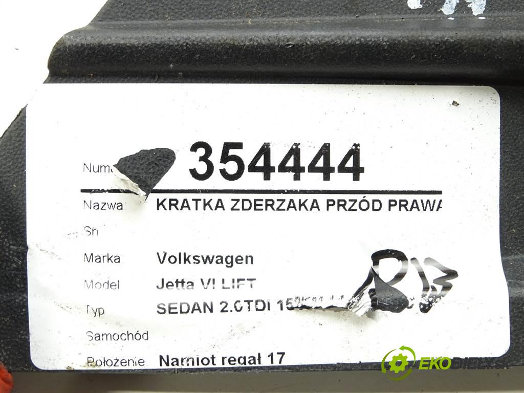 Volkswagen Jetta VI LIFT    SEDAN 2.0TDI 150KM 14-18  Mriežky nárazníka predný pravá 5C6853666G