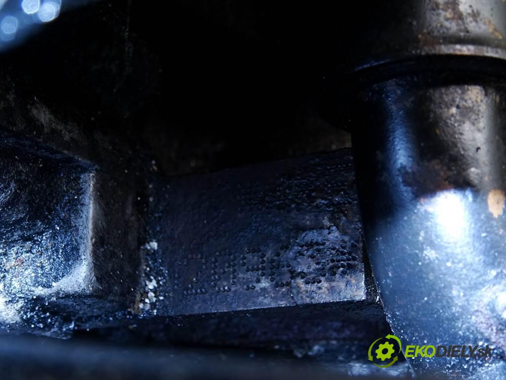 Audi A6 C5  2000 110 kW KOMBI 2.5TDI 180KM 97-04 2500 motor AKE (Motory (kompletní))