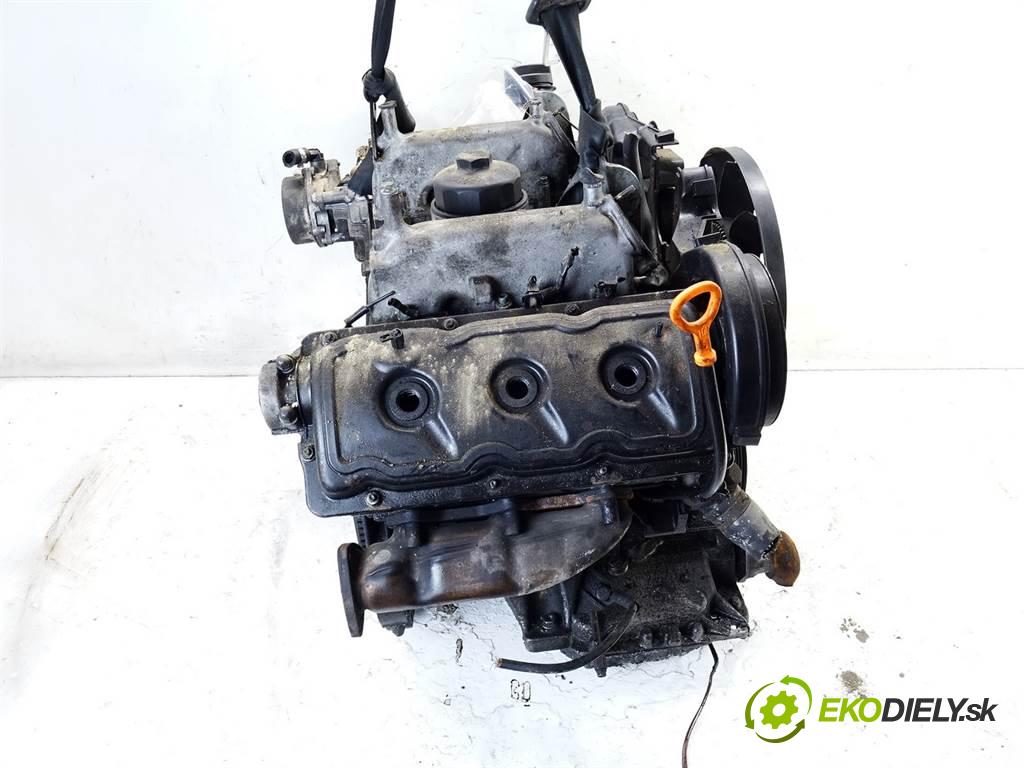 Audi A6 C5  2000 110 kW KOMBI 2.5TDI 180KM 97-04 2500 motor AKE (Motory (kompletní))