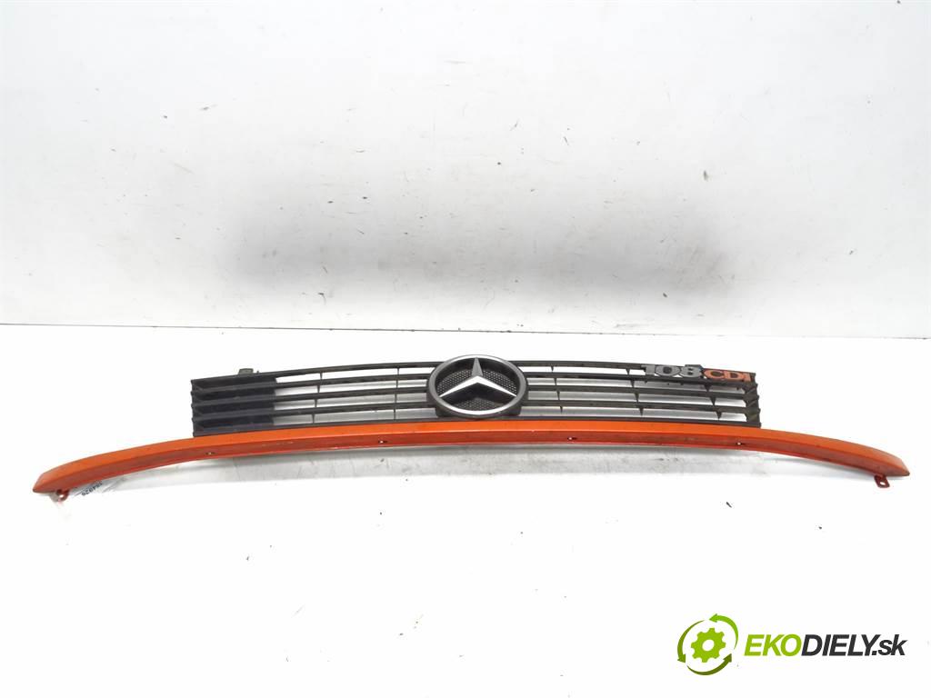 Mercedes-Benz Vito  2000 60KW 2.2CDI 82KM 95-03 2200 mřížka maska  (Mřížky (masky) chladičů)