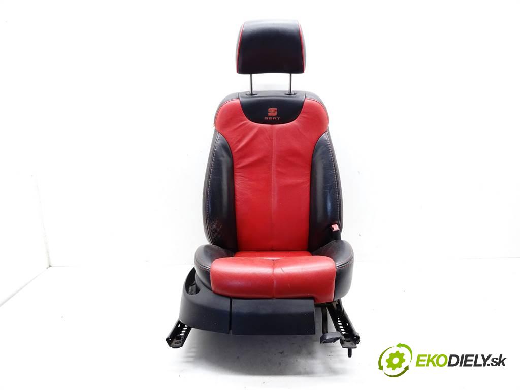 Seat Leon II    HATCHBACK 5D 1.6B 102KM 05-09  sedadla sedačky sedadlo boční