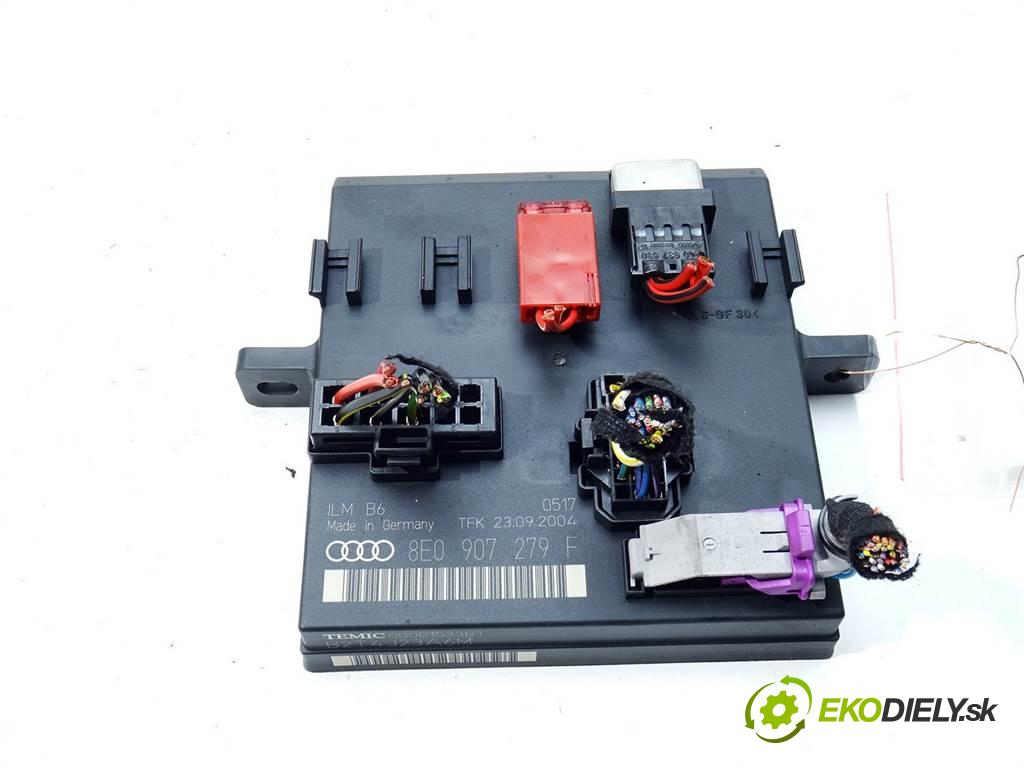 Audi A4 B6  2004 96KW KOMBI 5D 1.9TDI 130KM 00-04 1900 Modul svetiel 8E0907279F (Ostatné)