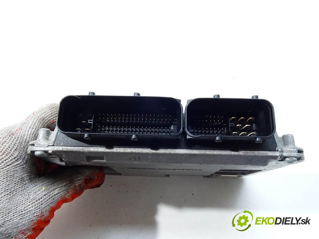 Seat Altea XL  2006  1.6B 102KM 04-15 1600 riadiaca jednotka Motor 06A906033JC (Riadiace jednotky)