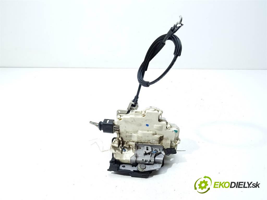 Seat Altea XL  2006  1.6B 102KM 04-15 1600 zámok zadní část levý 5P0839011