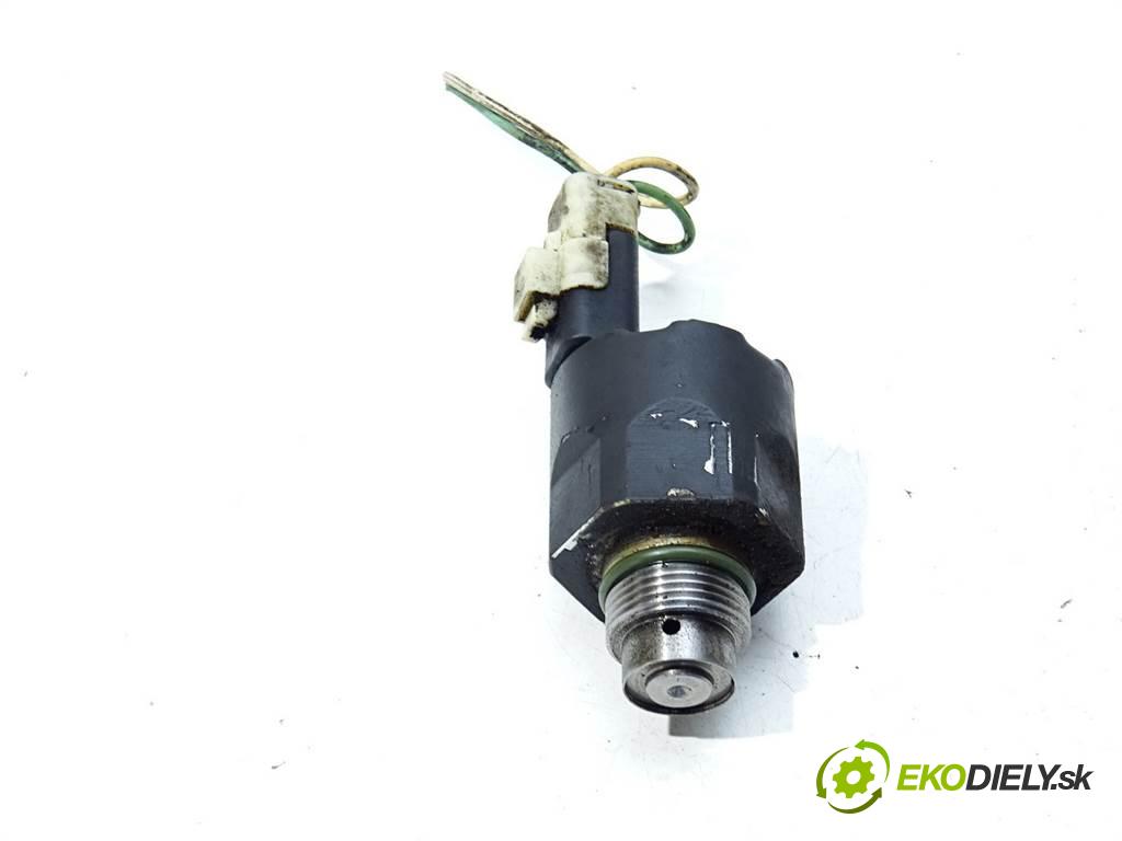 Renault Scenic II FL  2007 78 kW 1.5DCI 106KM 06-09 1500 Regulátor tlaku paliva  (Ostatné)