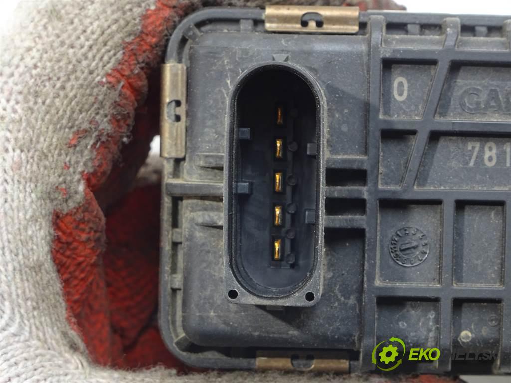 BMW X1 E84    2.0D 143KM 09-15  nastavovač turba 781751 (Ostatní)