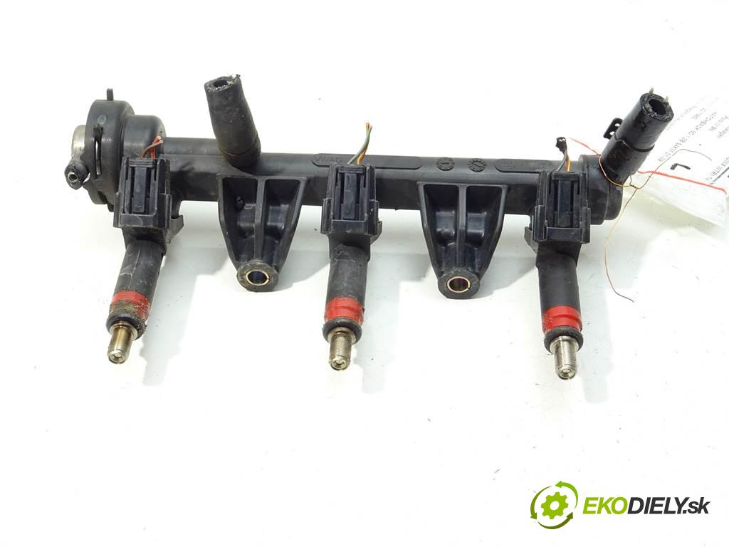Volkswagen Polo IV 9N  2004  HATCHBACK 5D 1.2B 54KM 01-09 1200 Lišta vstrekovacia Vstrekovacie ventily 03D906031C (Vstrekovacie lišty)