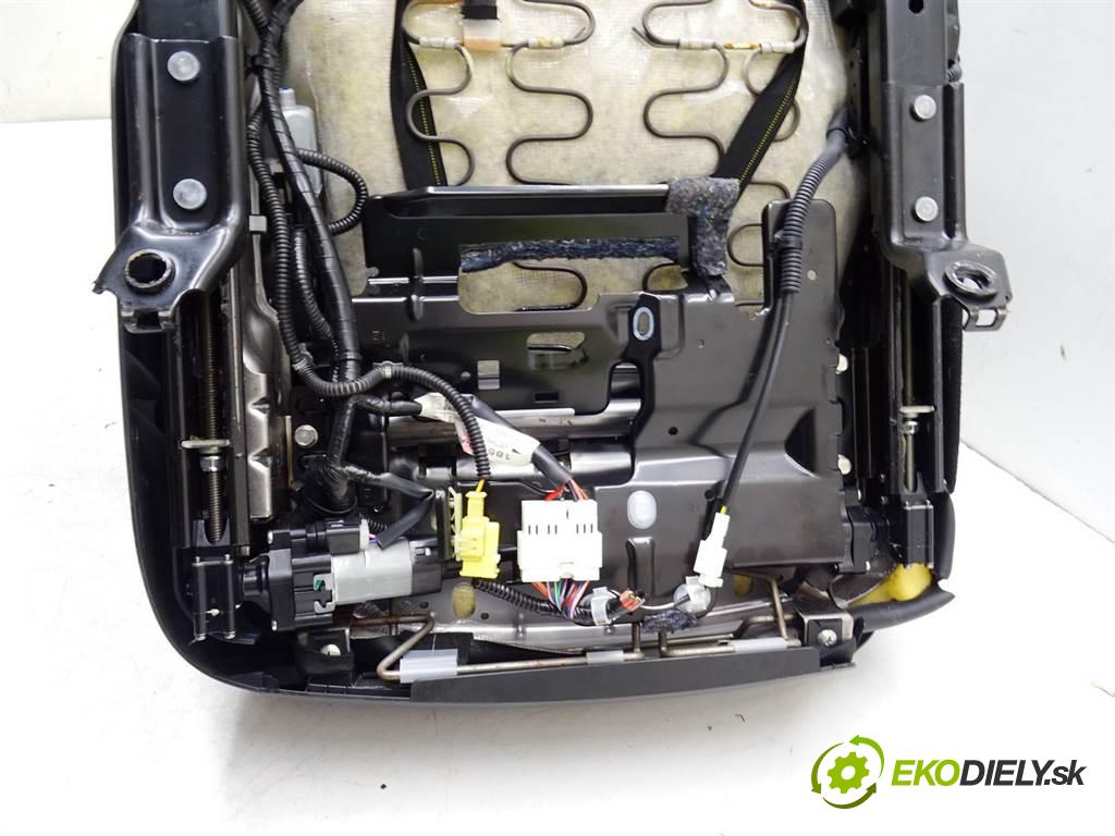 Infiniti Q50S  2018 223 kW SEDAN 4D 3.0T V6 303KM 14- 3000 Sedadlo ľavy  (Sedačky, sedadlá)