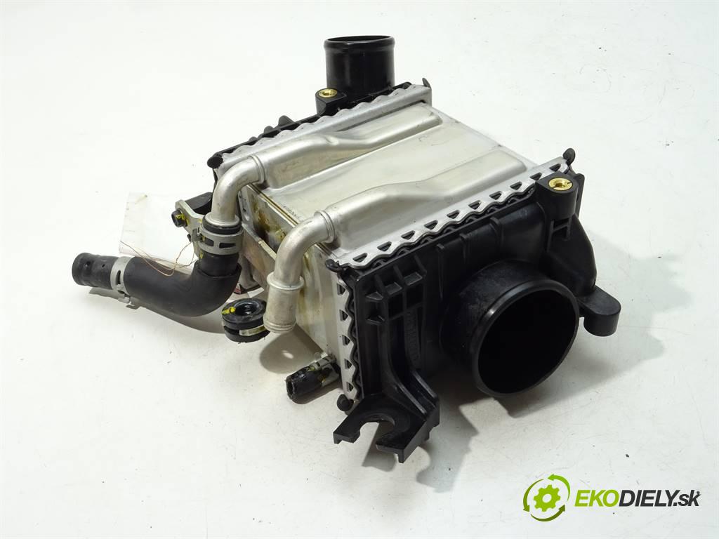 Infiniti Q50S  2018 223 kW SEDAN 4D 3.0T V6 303KM 14- 3000 intercooler levý 144615CA1B (Chladiče nasávaného vzduchu (intercoolery))