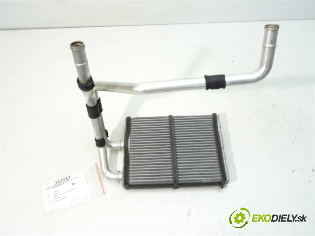 Infiniti Q50S  2018 223 kW SEDAN 4D 3.0T V6 303KM 14- 3000 Výhrevné teleso, radiátor kúrenia  (Radiátory kúrenia)