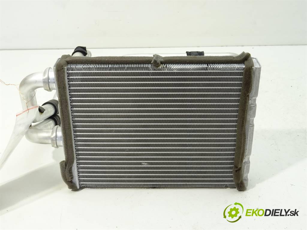 Infiniti Q50S  2018 223 kW SEDAN 4D 3.0T V6 303KM 14- 3000 Výhrevné teleso, radiátor kúrenia  (Radiátory kúrenia)