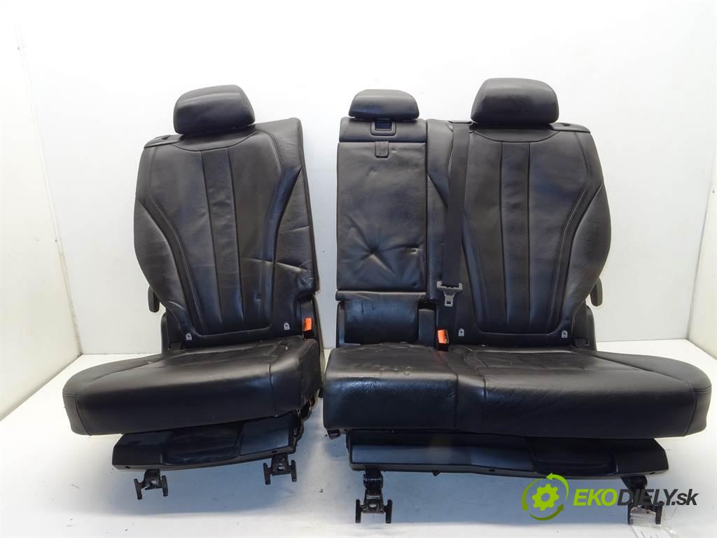 BMW X5  2014 225 kW F15 XDRIVE 3.0B 306KM 13-18 3000 sedadlo zadní část  (Sedačky, sedadla)