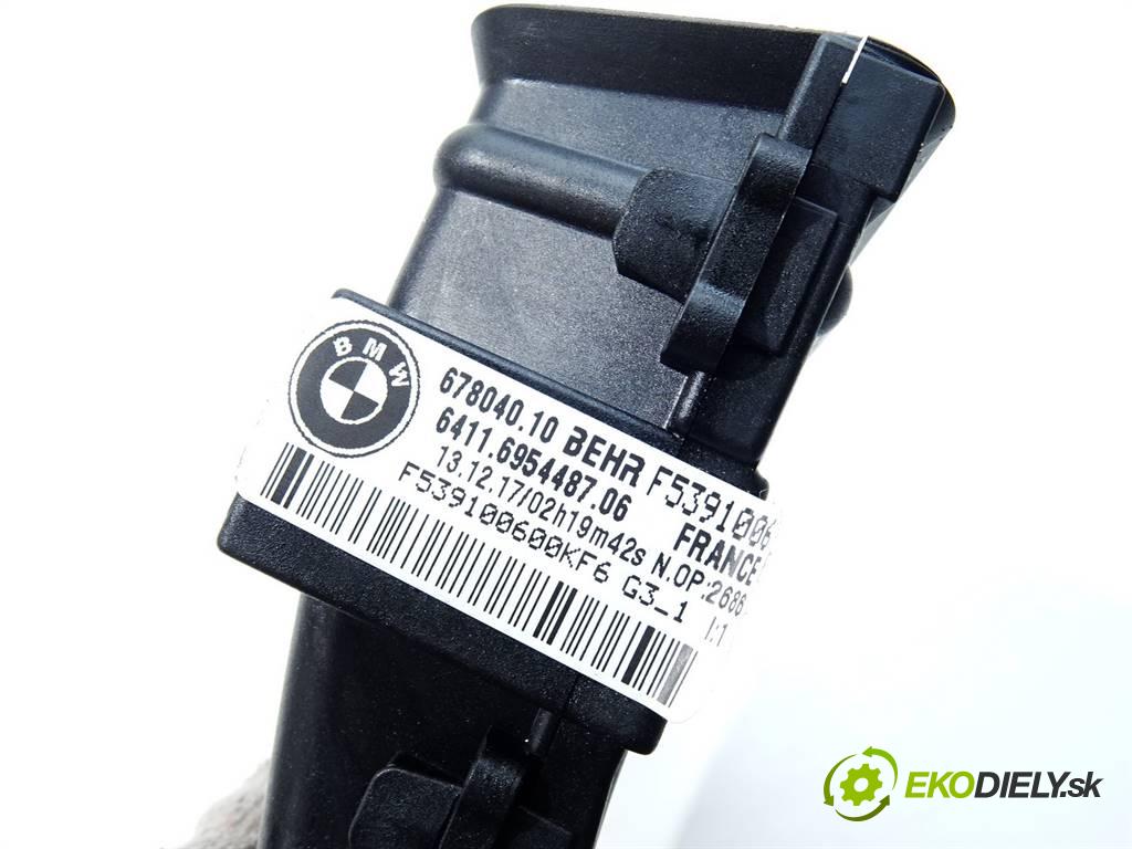BMW X5    F15 XDRIVE 3.0B 306KM 13-18  Výhrevné teleso, radiátor kúrenia DALŠÍ: 6954487