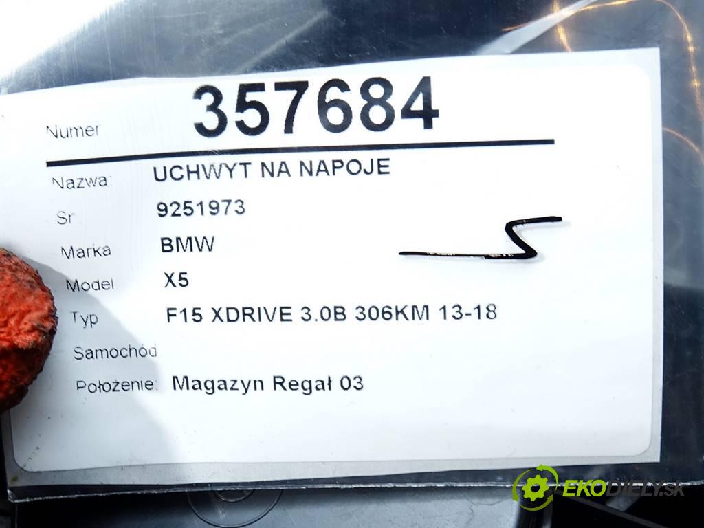 BMW X5    F15 XDRIVE 3.0B 306KM 13-18  držák na nápoje 9251973 (Úchyty)
