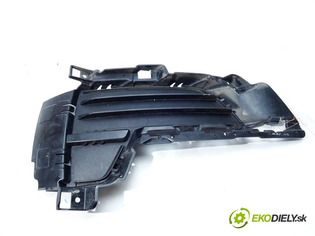 BMW X5    F15 XDRIVE 3.0B 306KM 13-18  mří nárazníka 7307993 (Mřížky (masky) chladičů)