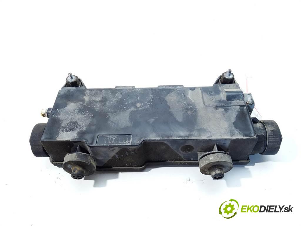 Renault Espace IV LIFT    2.0DCI 173KM 02-14  BRZDA: ruční elektrický 8200611957 (Ruční brzdy)