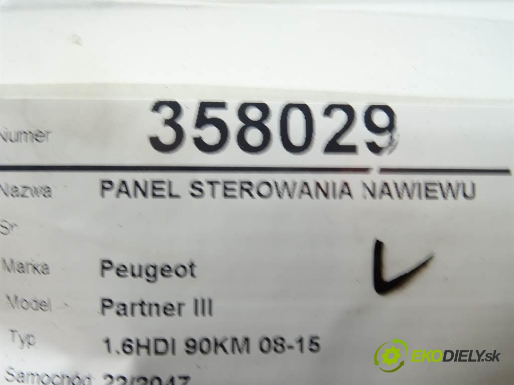 Peugeot Partner III  2009 66,2 1.6HDI 90KM 08-15 1600 Panel ovládania kúrenia  (Prepínače, spínače, tlačidlá a ovládače kúrenia)