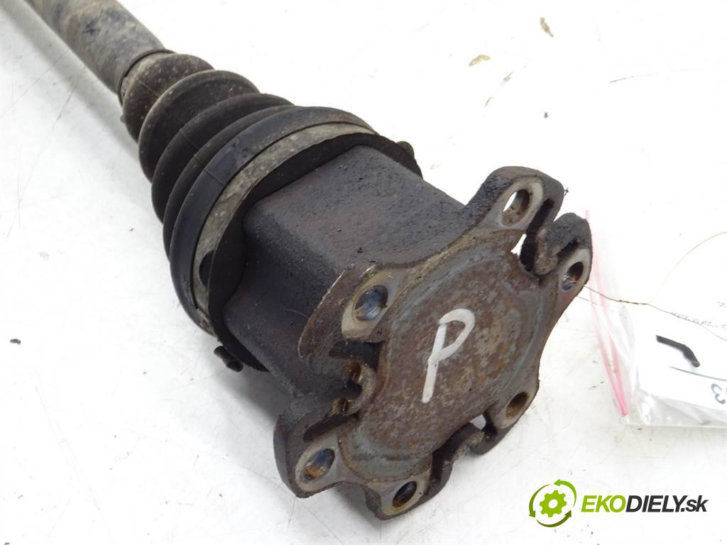 Audi A4 B6  2002 96 kW KOMBI 5D 1.9TDI 130KM 00-04 1900 Poloos pravá  (Poloosy)