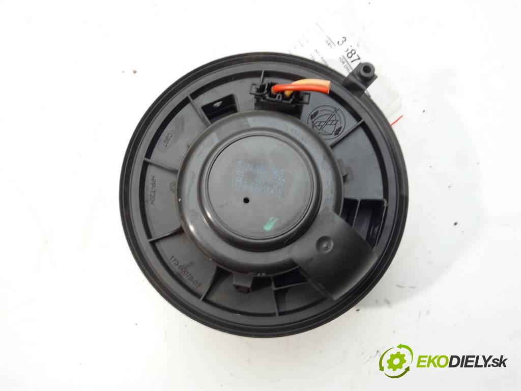 Alfa Romeo 159  2008 100 kW KOMBI 5D 1.9JTDM 136KM 04-11 1900 Ventilátor ventilátor kúrenia 52407597 (Ventilátory kúrenia)