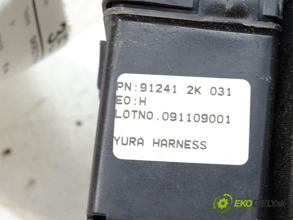 Kia Soul  2009 94 kW 1.6CRDI 126KM 08-13 1600 skříňka poistková 912412K031 (Pojistkové skříňky)