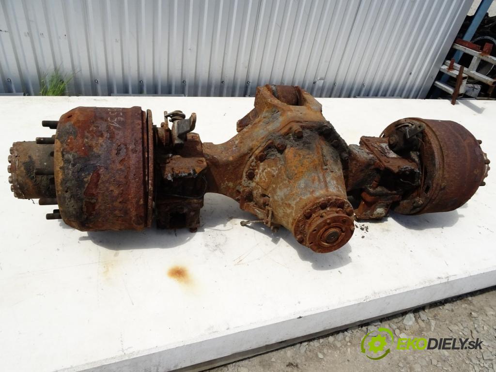 SETRA Series 200 1972 - 1991    S215UL 184kW (250KM) 1976-1995  Most zadní část diferenciál  (Zadní)