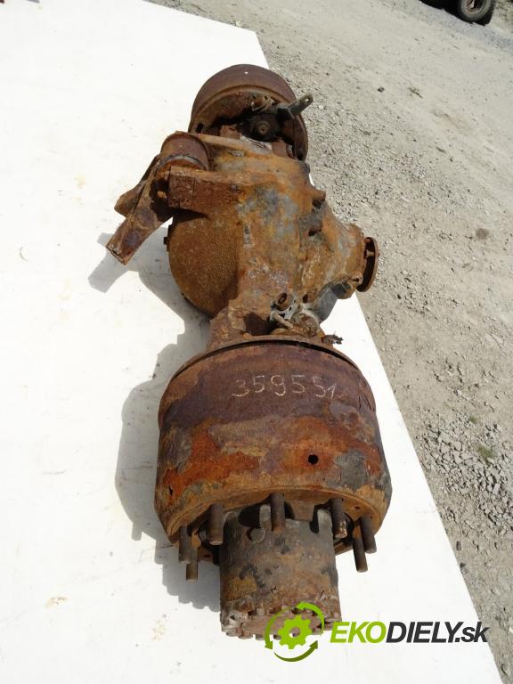 SETRA Series 200 1972 - 1991    S215UL 184kW (250KM) 1976-1995  Most zad ,diferenciál  (Zadné)