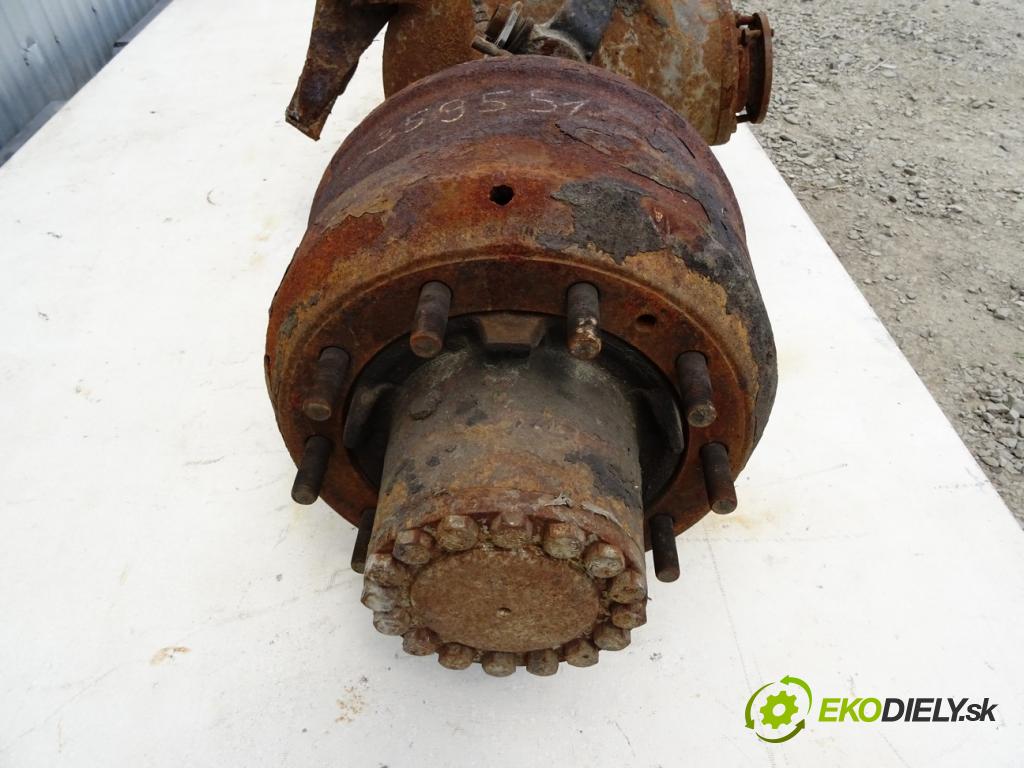 SETRA Series 200 1972 - 1991    S215UL 184kW (250KM) 1976-1995  Most zad ,diferenciál  (Zadné)