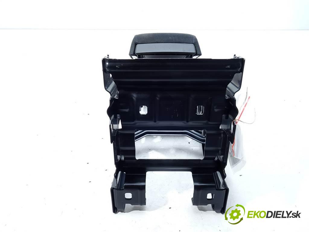 Skoda Octavia II    LIFTBACK 1.9TDI 105KM 04-08  Lakťová opierka 1J0864207 (Lakťové opierky)