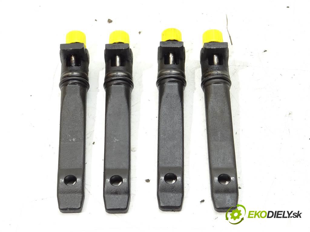 Saab 9-5  2003 88 kW KOMBI 5D 2.2TID 120KM 97-05 2200 vstřikovací ventily D223L