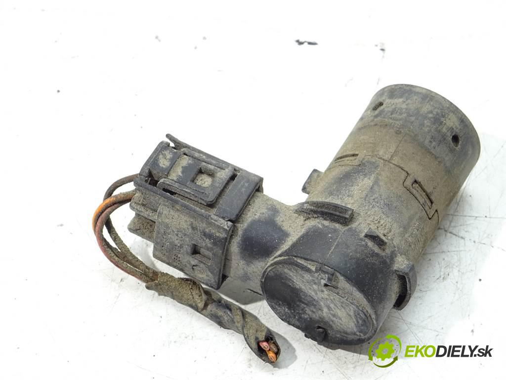 Saab 9-5    KOMBI 5D 2.2TID 120KM 97-05  Snímač PDC  (Snímače)