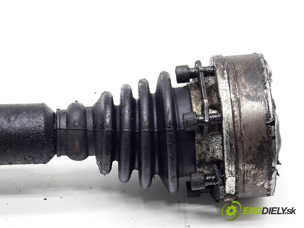 Skoda Octavia I  2000 66 kW 4X4 KOMBI 5D 1.9TDI 90KM 96-00 1900 Poloos pravá  (Poloosy)