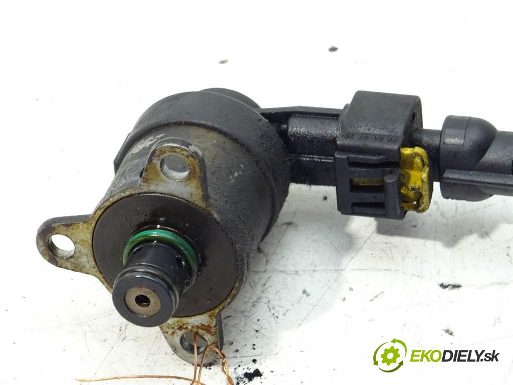 Opel Vectra C  2004 88 kW KOMBI 5D 1.9CDTI 120KM 02-08 2000 Regulátor tlaku paliva  (Ostatné)