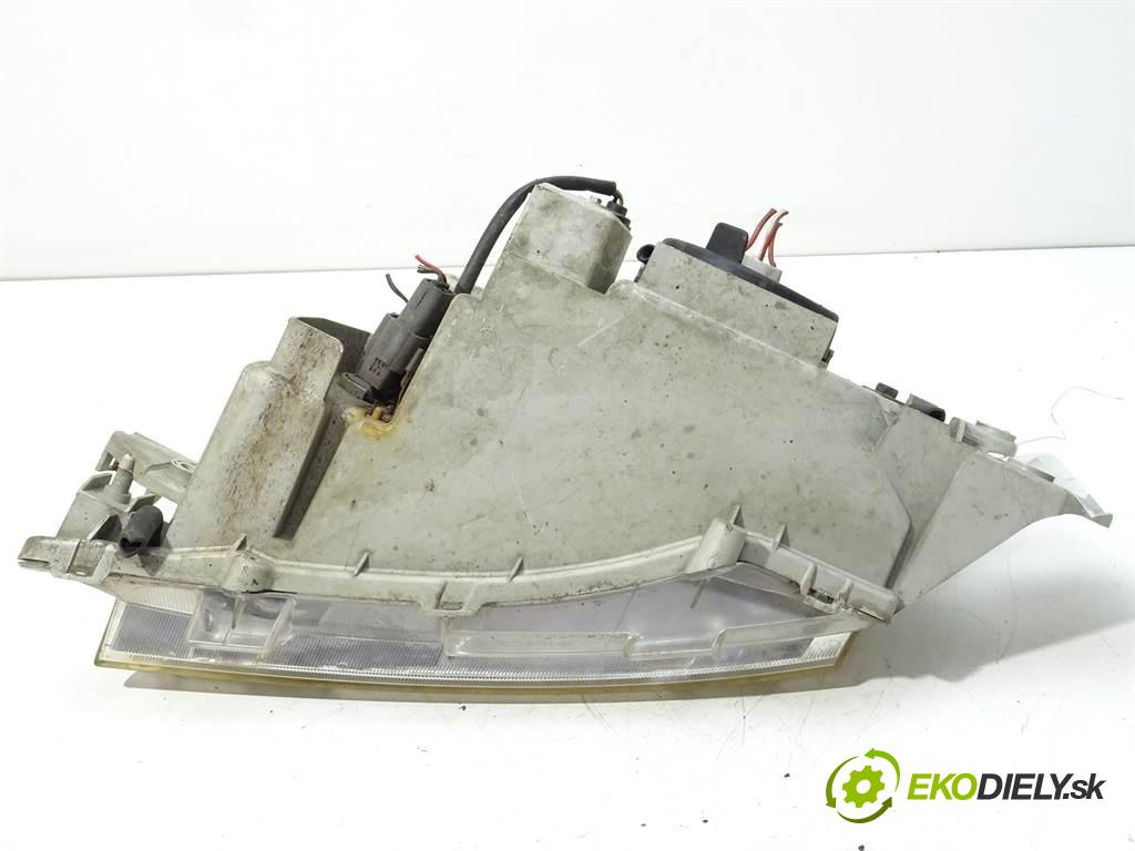 Mazda Premacy  2002 74 kW LIFT 1.8B 1.9B 100KM 99-05 1800 Svetlomet pravy  (Pravé)