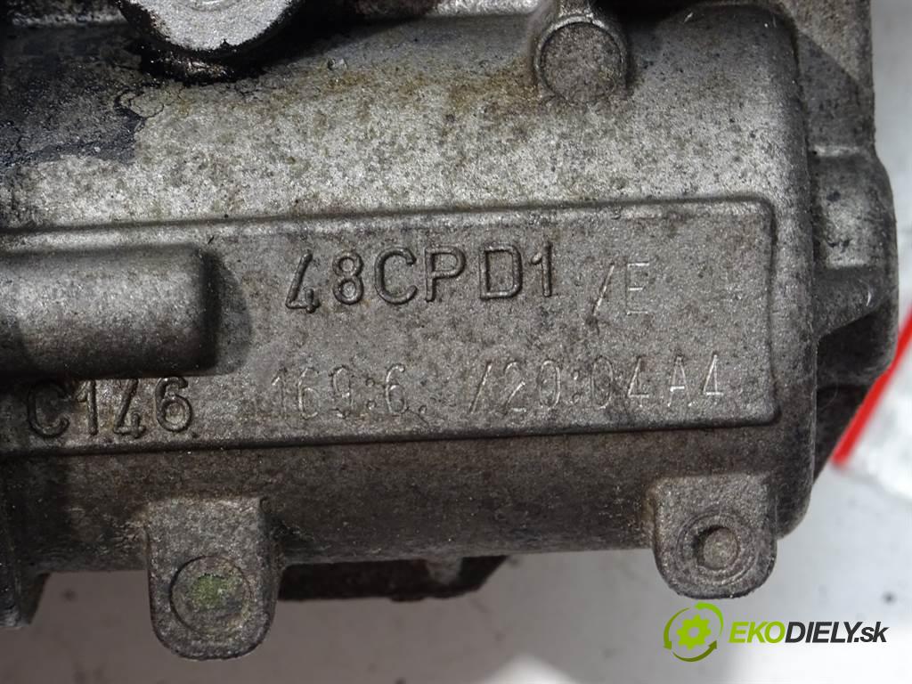 Opel Vectra C    KOMBI 5D 1.9CDTI 120KM 02-08  Škrtiaca klapka 48CPD1 (Škrtiace klapky)