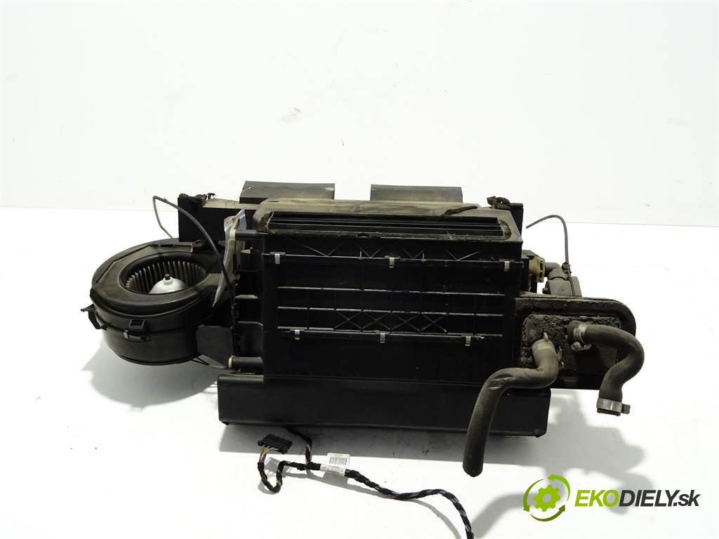 Mercedes-Benz ATEGO    MP1 4.2D 152KM 96-02  Výhrevné teleso, radiátor kúrenia A9738300061 (Radiátory kúrenia)