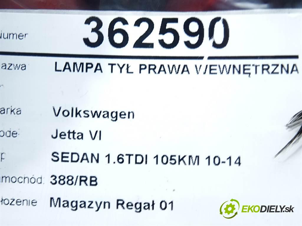 Volkswagen Jetta VI  2013 77 kW SEDAN 1.6TDI 105KM 10-14 1600 Svetlo zad pravá vnútorná 5C6945260A (Ostatné)