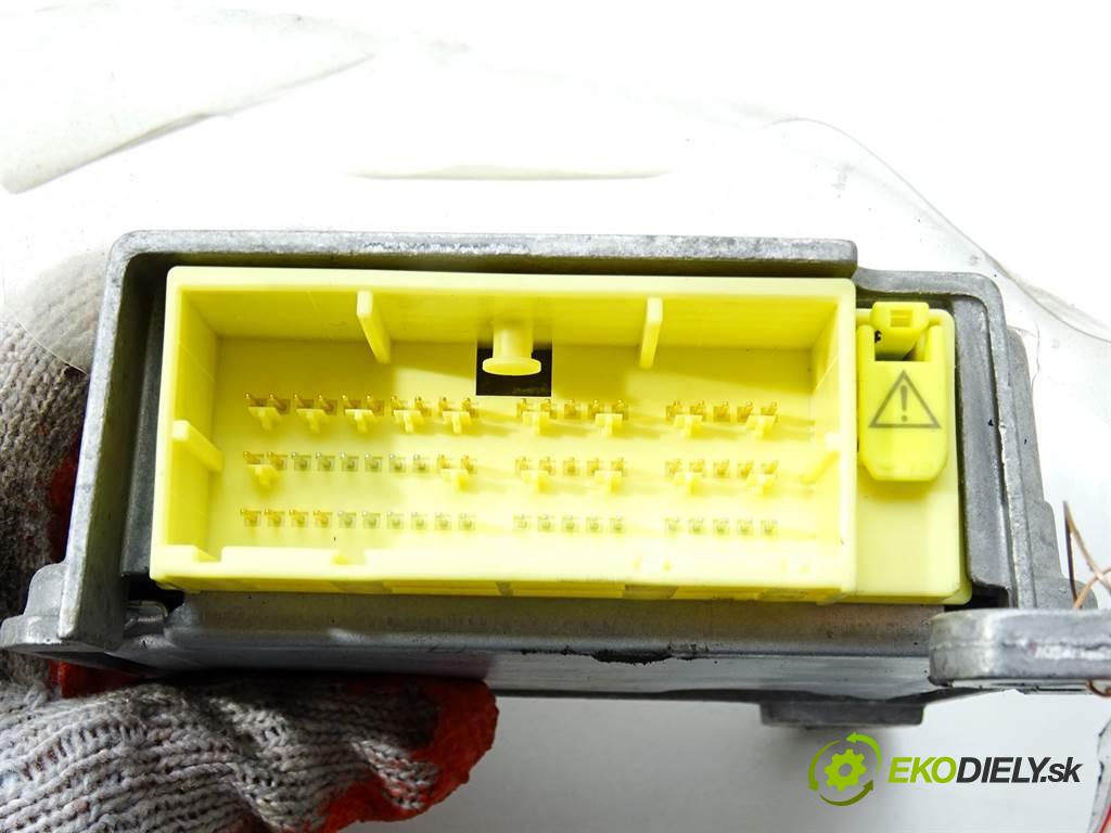 Toyota Corolla E12  2006 71KW HATCHBACK 5D 1.4VVTI 97KM 02-07 1400 senzor airbag 89170-02381 (Snímače)