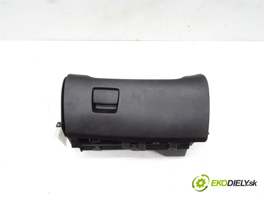 Opel Meriva B  2010 81 kW 1.7CDTI 131KM 10-17 1700 Priehradka, kastlík spolujazdca  (Priehradky, kastlíky)