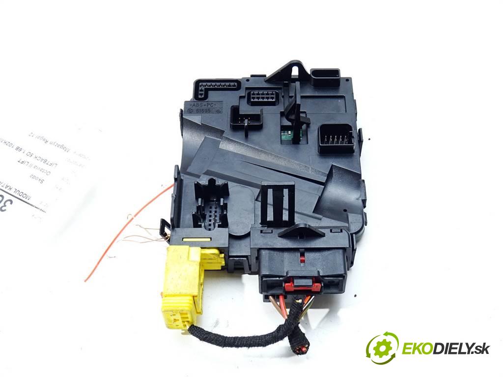 Skoda Octavia II LIFT    LIFTBACK 5D 1.6B 102KM 08-13  Modul uhlu uhlu 1K0953549 (Ostatné)