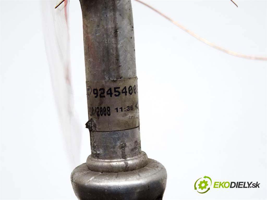 Renault Megane III  2008 81 kW HATCHBACK 5D 1.6B 110KM 08-15 1600 rúrka klimatizácie 924540018R (Rúrky klimatizácie)