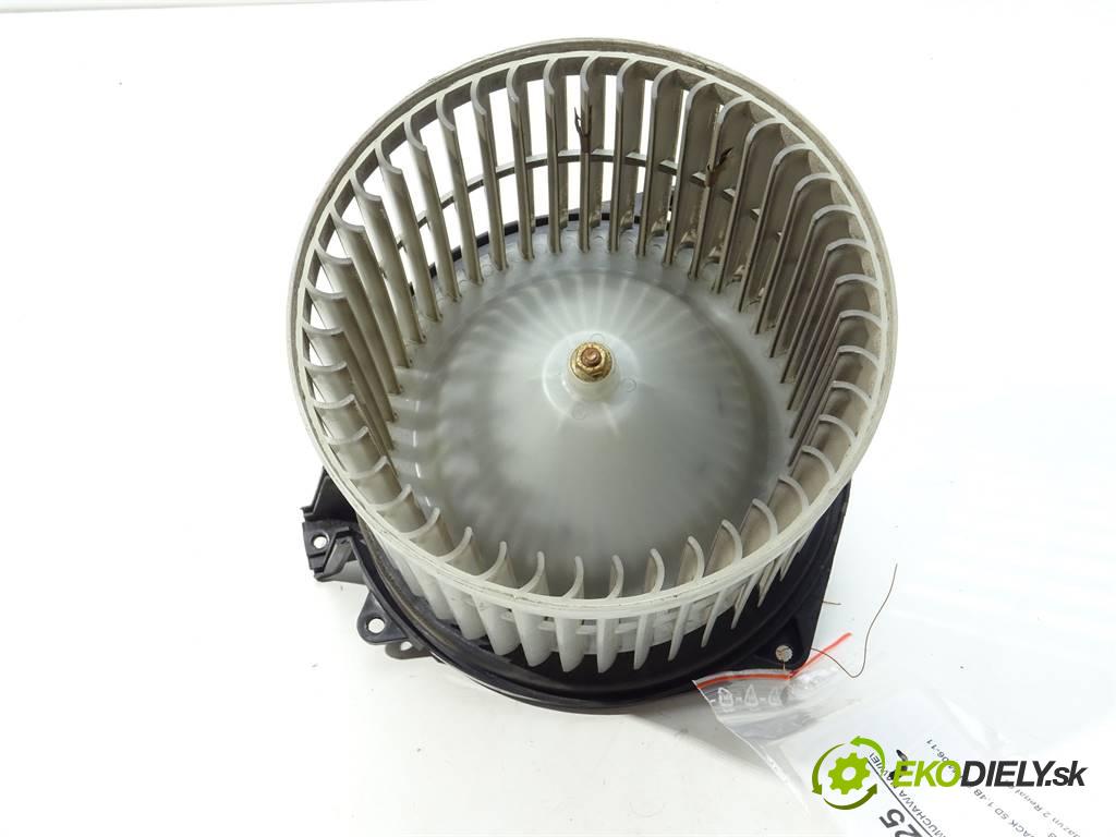 Honda Civic VIII  2006 61 kW HATCHBACK 5D 1.4B 83KM 06-11 1300 Ventilátor ventilátor kúrenia  (Ventilátory kúrenia)