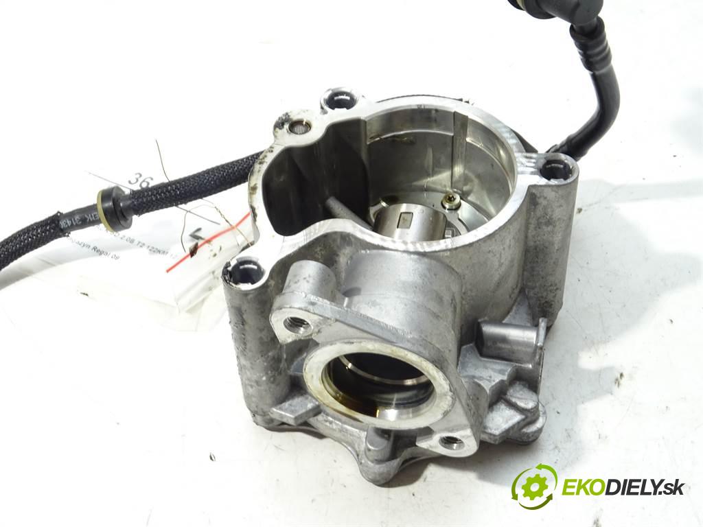 Volvo V40 II    LIFTBACK 5D 2.0B T2 122KM 12-19  pumpa vakuová 31480558