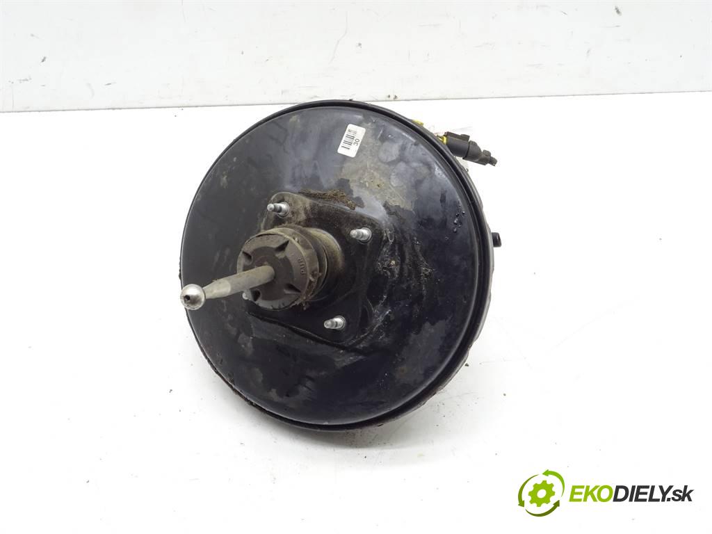 Volkswagen Bora  2002 77 kW SEDAN 4D 1.6B 105KM 98-05 1600 Posilovač Pumpa brzdová  (Posilňovače bŕzd)